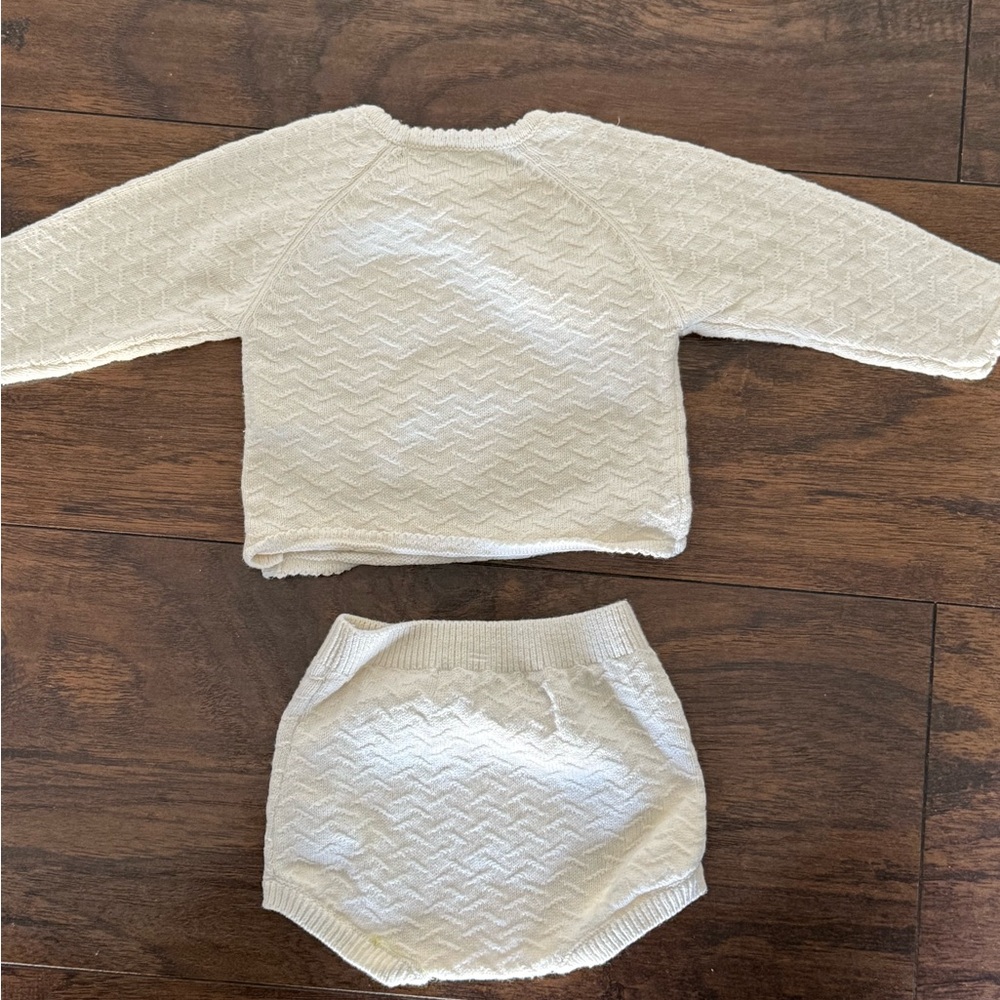 Zara Beige Knit Baby Sweater - Picture 3 of 4